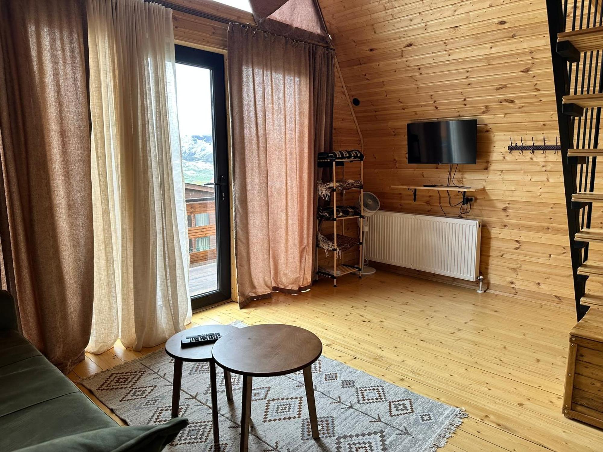 A&B Cottages Kazbegi Exterior foto